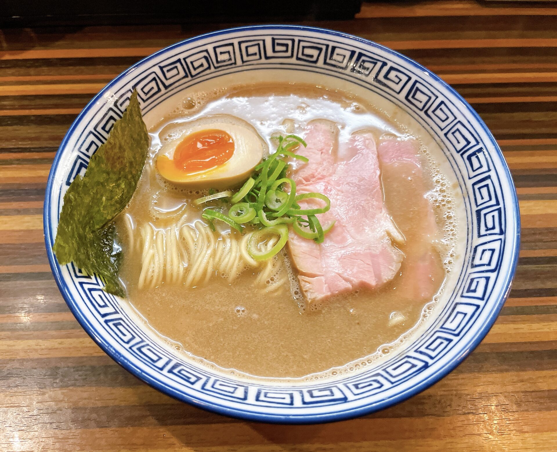 濃厚とんこつ かなで食堂 完全無化調豚骨ラーメン